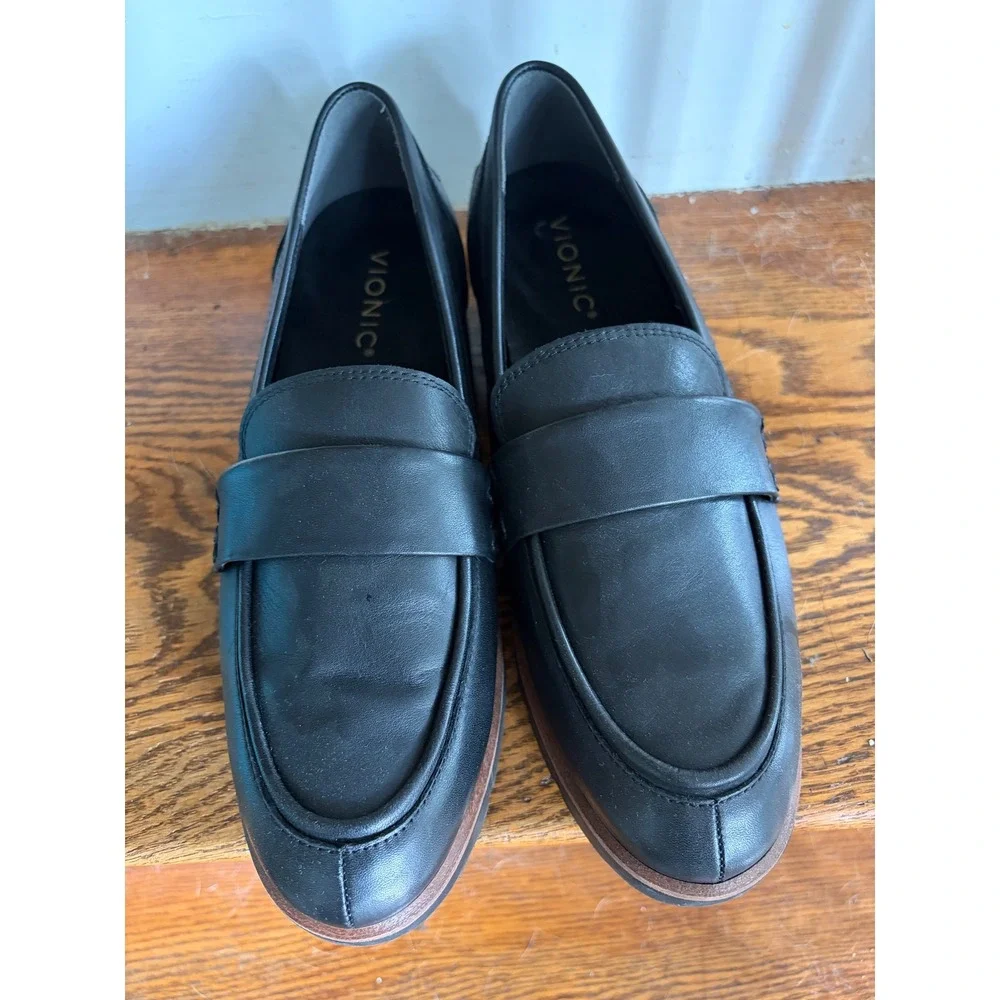 Vionic Cleo Loafer Black Leather Orthotic Penny Loafers Womens 8.5 DX 04-2025